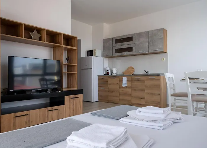 アパート студио 9 парк панорама ヒサリャ